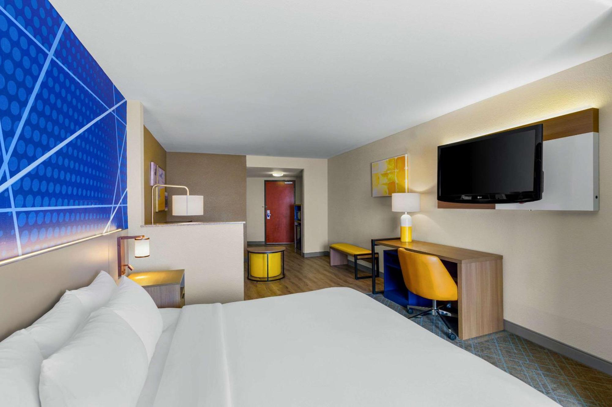 คอมฟอร์ท สวีทส์ Hotel วาคาวิลล์ ภายนอก รูปภาพ