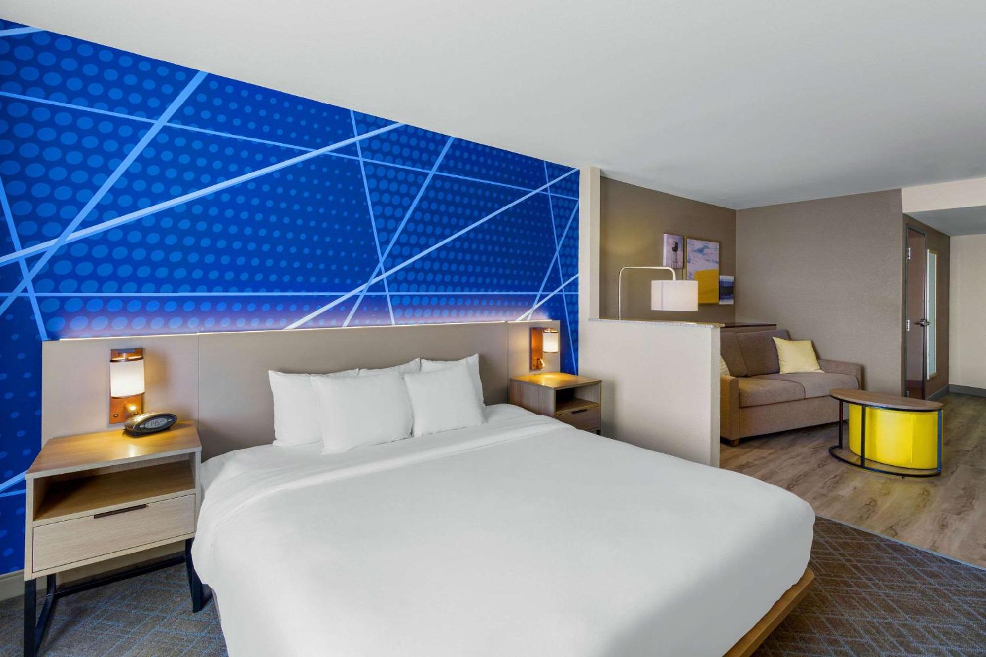 คอมฟอร์ท สวีทส์ Hotel วาคาวิลล์ ภายนอก รูปภาพ
