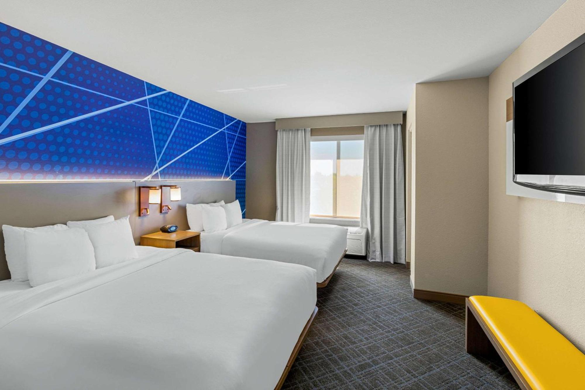 คอมฟอร์ท สวีทส์ Hotel วาคาวิลล์ ภายนอก รูปภาพ